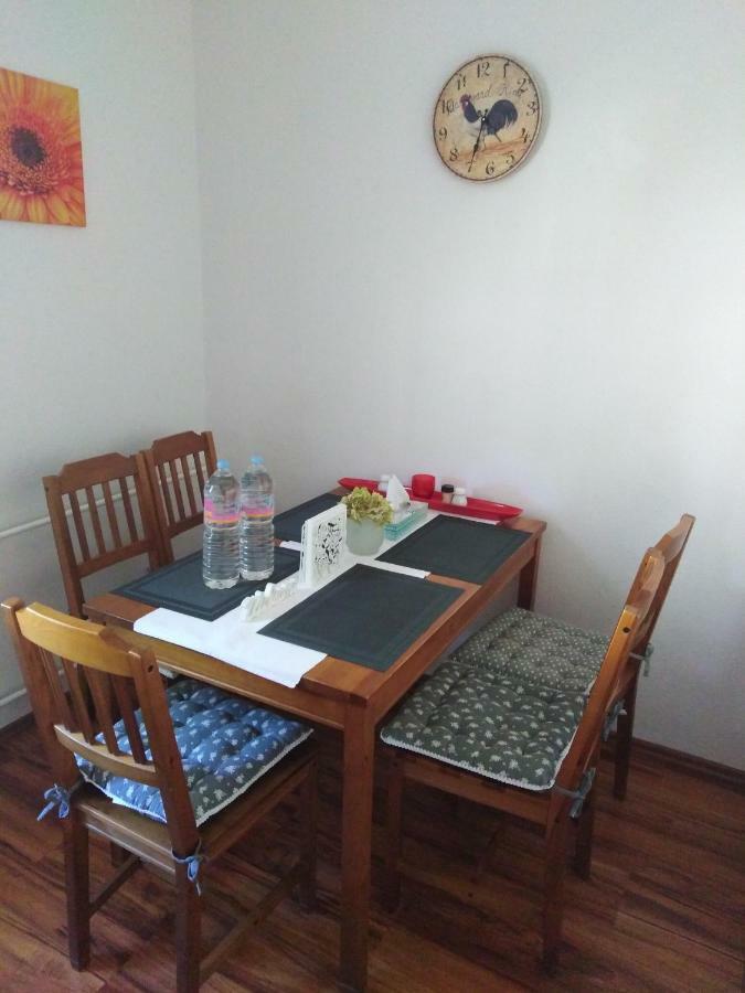 Ferienwohnung Wettin Esterno foto